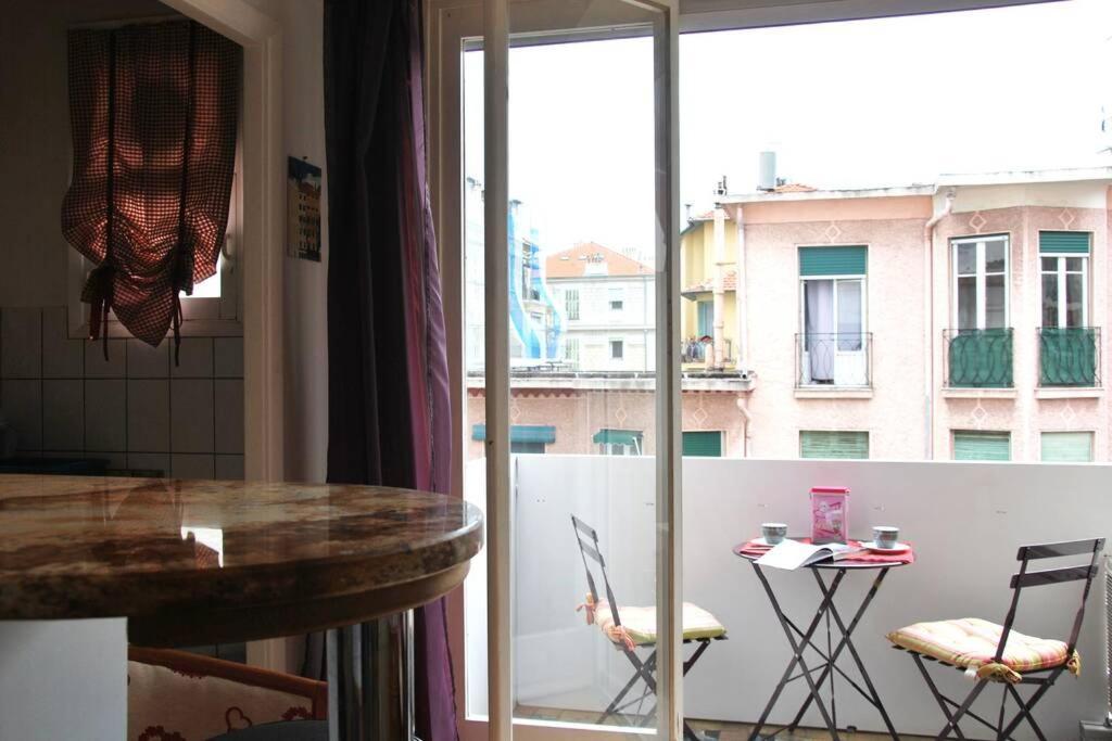 Center - Bright Studio Balcony Wifi & Aircon Apartment Nizza