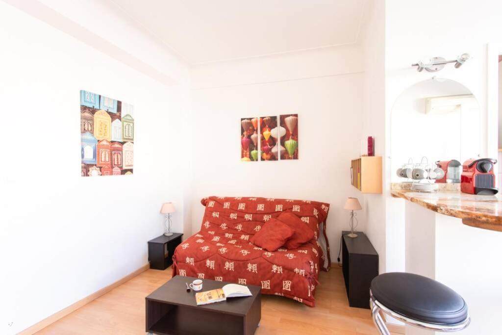 Center - Bright Studio Balcony Wifi & Aircon *