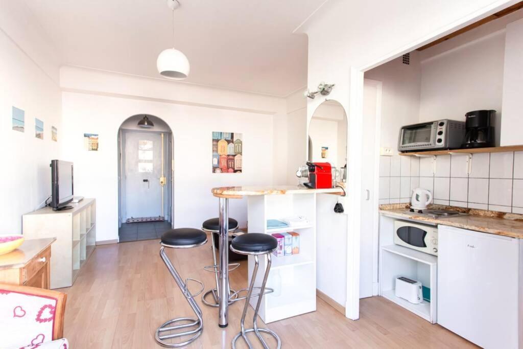 Apartment Center - Bright Studio Balcony Wifi & Aircon Nizza