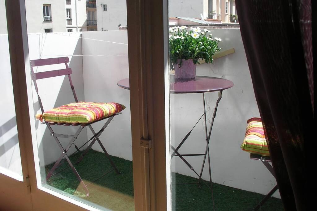 Center - Bright Studio Balcony Wifi & Aircon